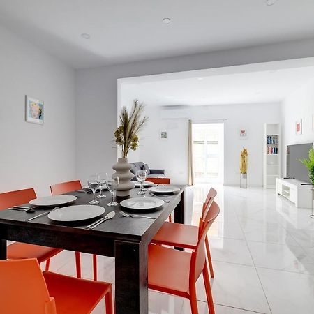 Modern Family Holiday Retreat In Gzira Sliema Exteriér fotografie