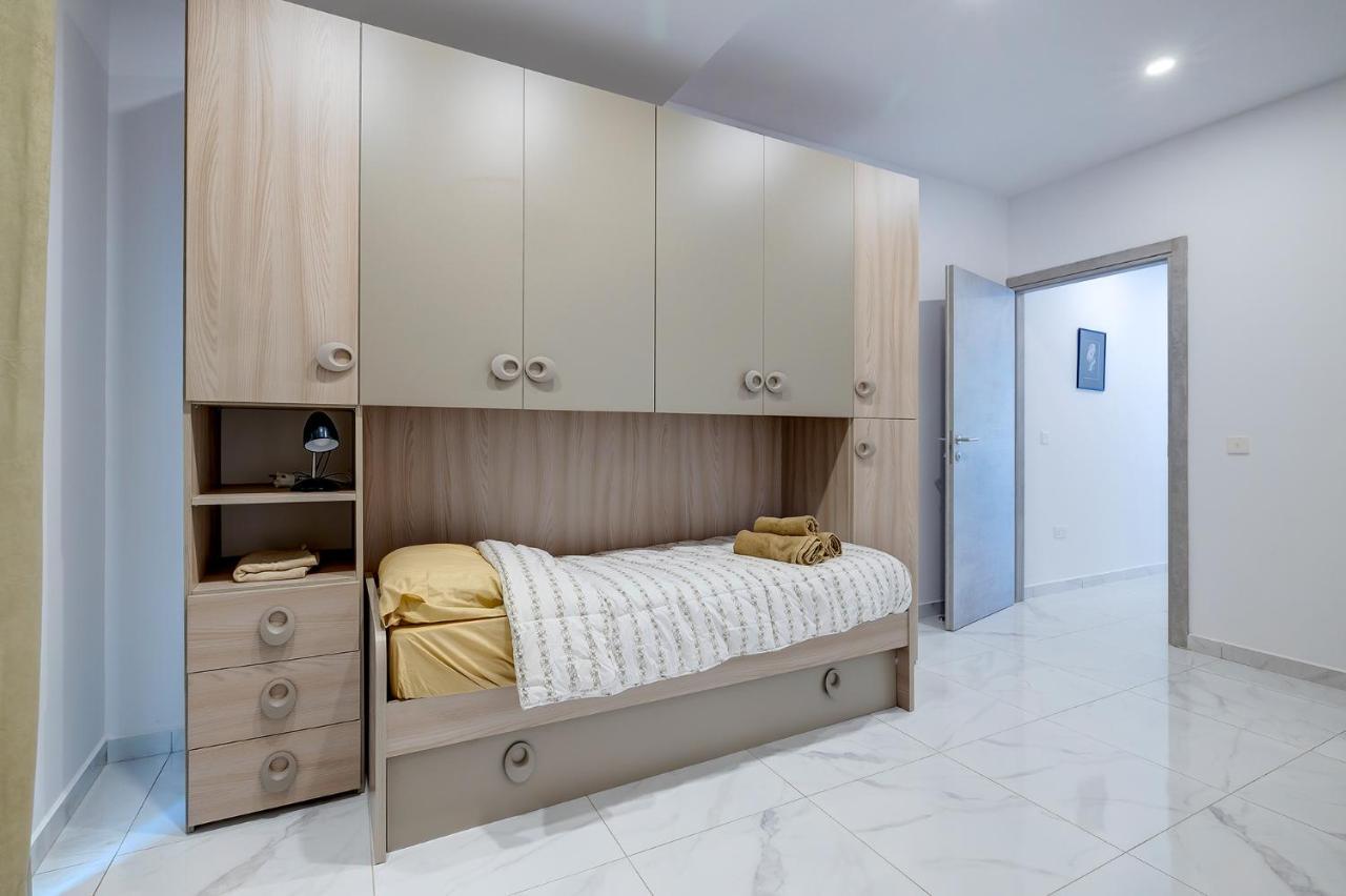 Modern Family Holiday Retreat In Gzira Sliema Exteriér fotografie