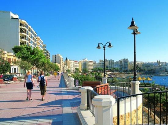 Modern Family Holiday Retreat In Gzira Sliema Exteriér fotografie