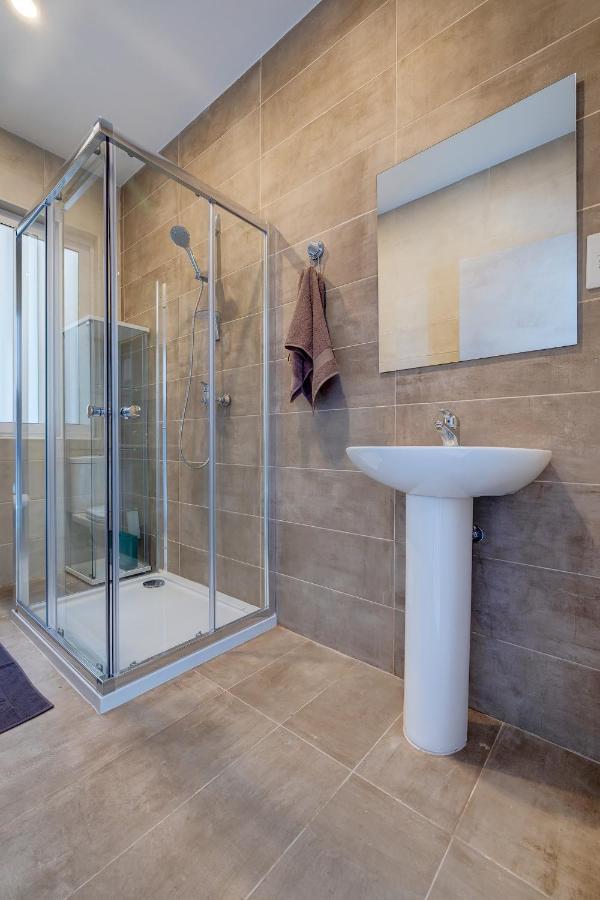 Modern Family Holiday Retreat In Gzira Sliema Exteriér fotografie