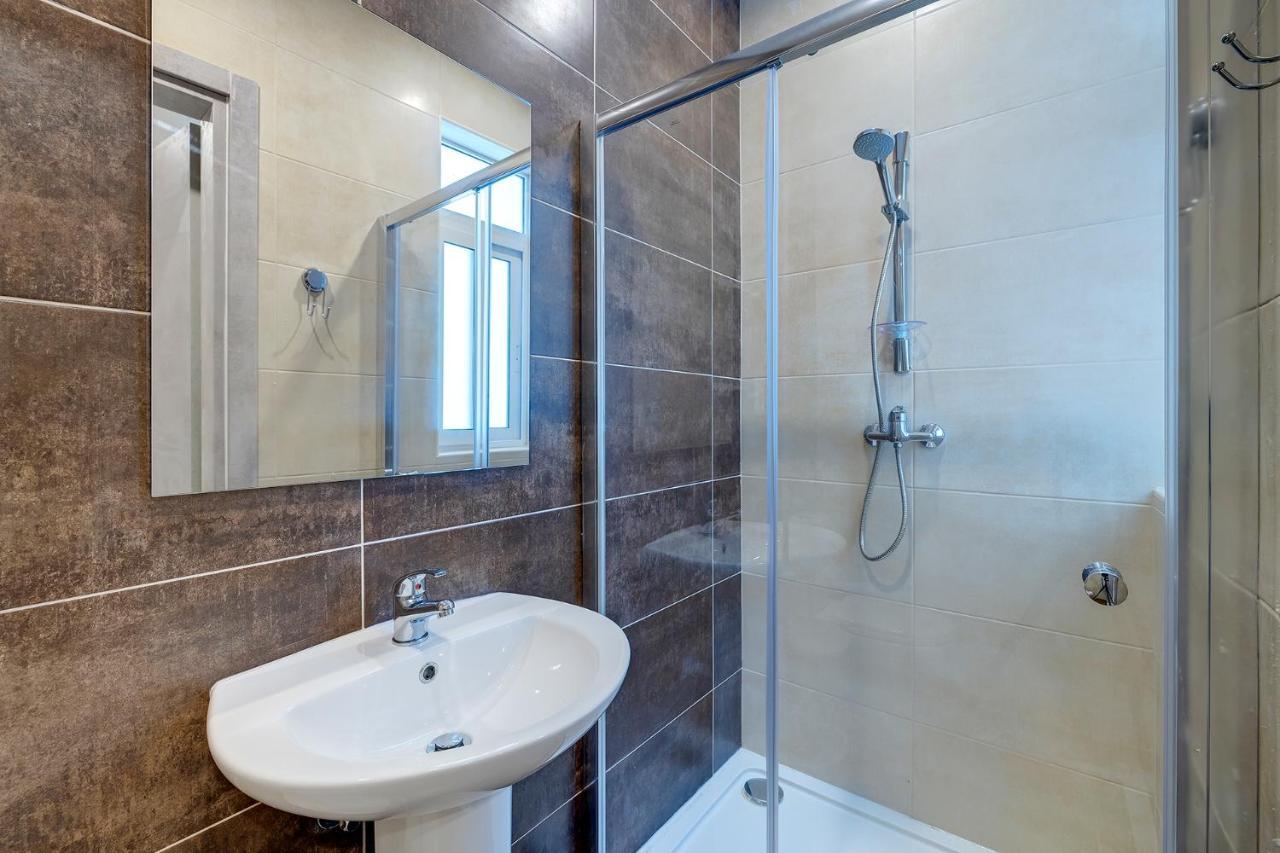 Modern Family Holiday Retreat In Gzira Sliema Exteriér fotografie